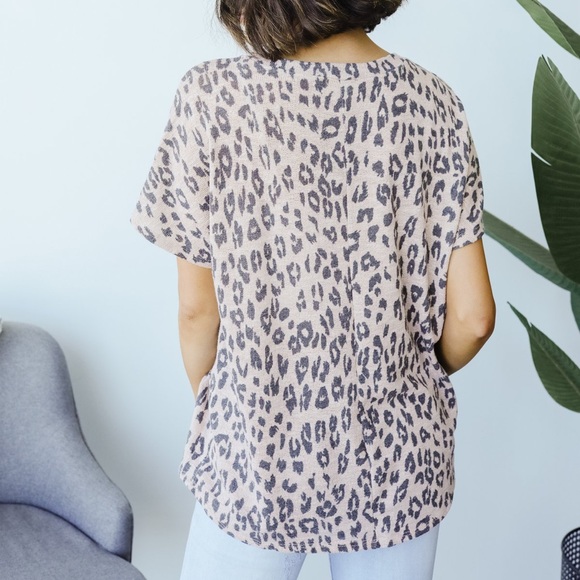 Leap of Faith V-Neck Knit Top in Blush - Picture 4 of 12